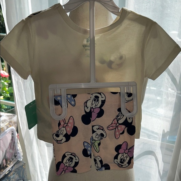 NEW Disney Minnie Mouse Embroidered Infant T-Shirt & Shorts Set- Size 12 months - Picture 6 of 6